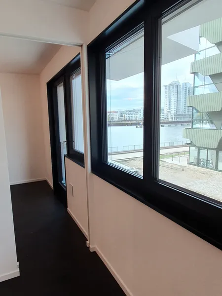 2 ZIMMER Luxus Wohnung - kitchen- Water view- 1550€ Warm- 1-3 years contract — photo 1